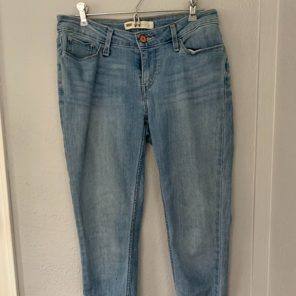 Light Wash Levi's Skinny Legging Size 29 W 30 L